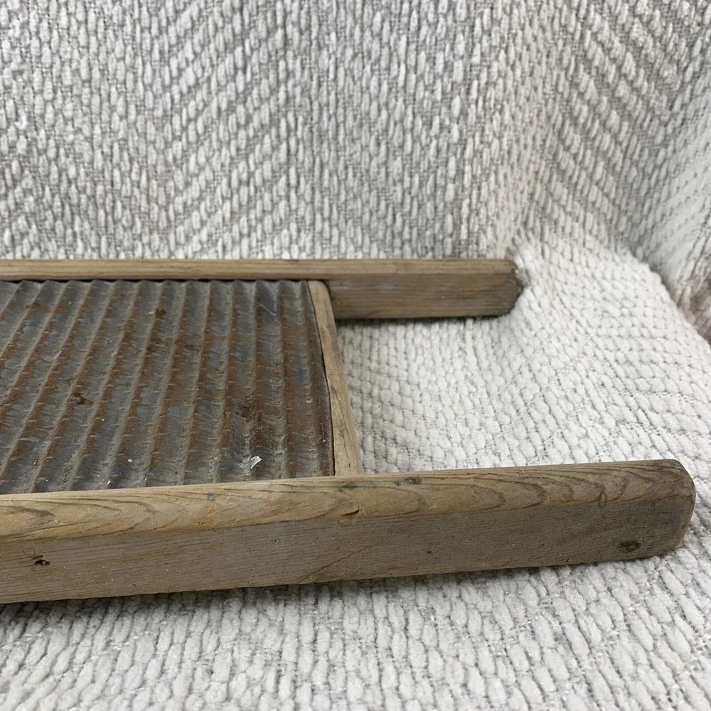Vintage Washboard Wooden Laundry Farmhouse Wall Hanger Decor Possibly Antique?‎